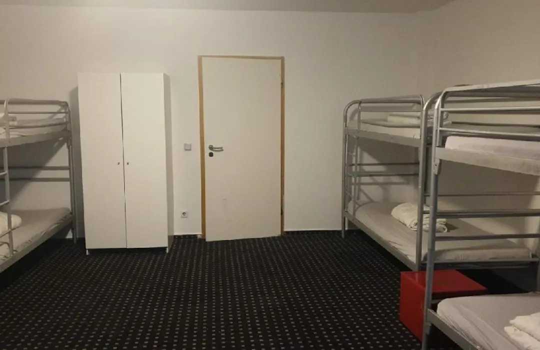 Isas Hostel-1